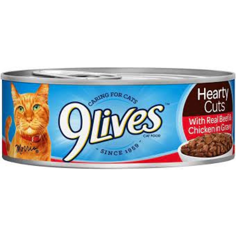 9 LIVES W/REAL CHICKEN & BEEF IN GRAVY    5.5 OZ